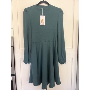 Women's Pretty Garden Dress NWT Size S Long Sleeve Green Spring Easter